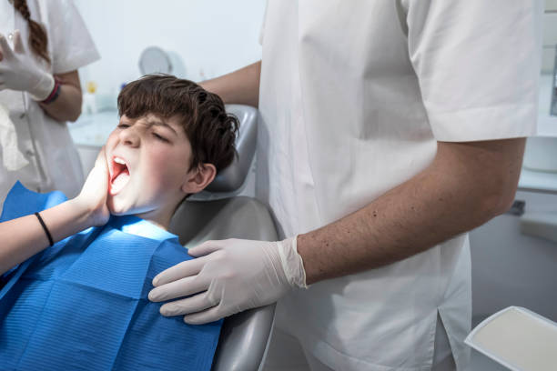 Best Cracked Tooth Emergency Dentist  in Portola, CA